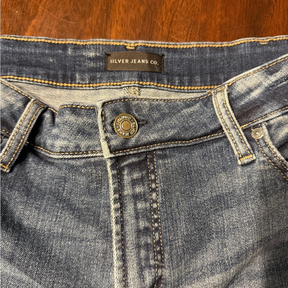 Silver Jeans Co. Suki Short Women's 34 (14) Mid Rise Blue Jean Denim Pockets